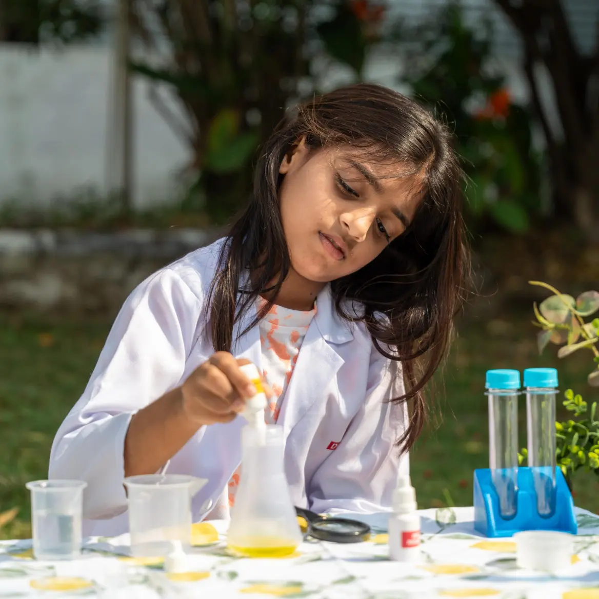 Junior Chemistry Lab Kit - Safe & Fun Science Experiments for Kids - Image 6