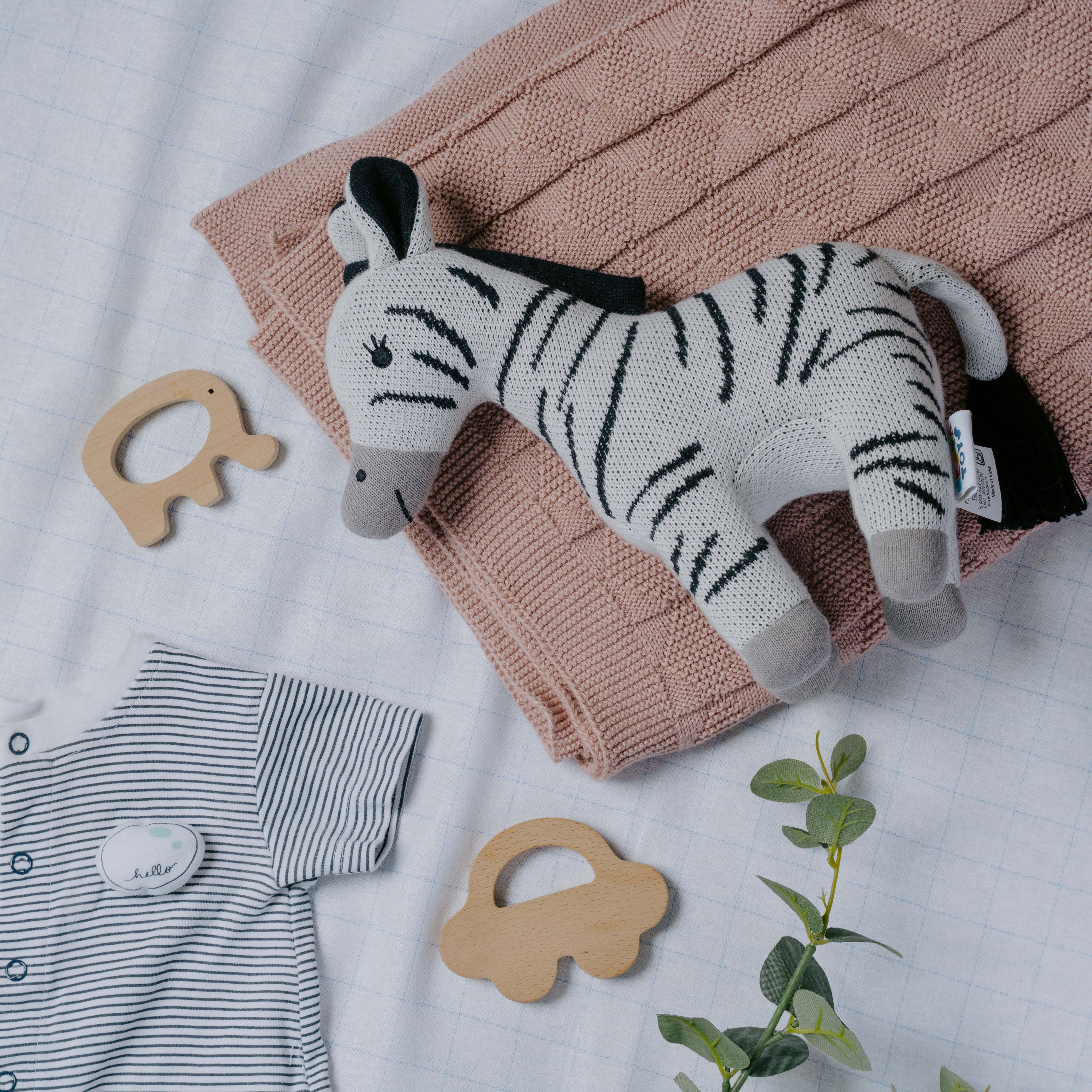 Newborn Gift Set – Swaddle, Zebra Plush Toy & Wooden Teethers - Image 4