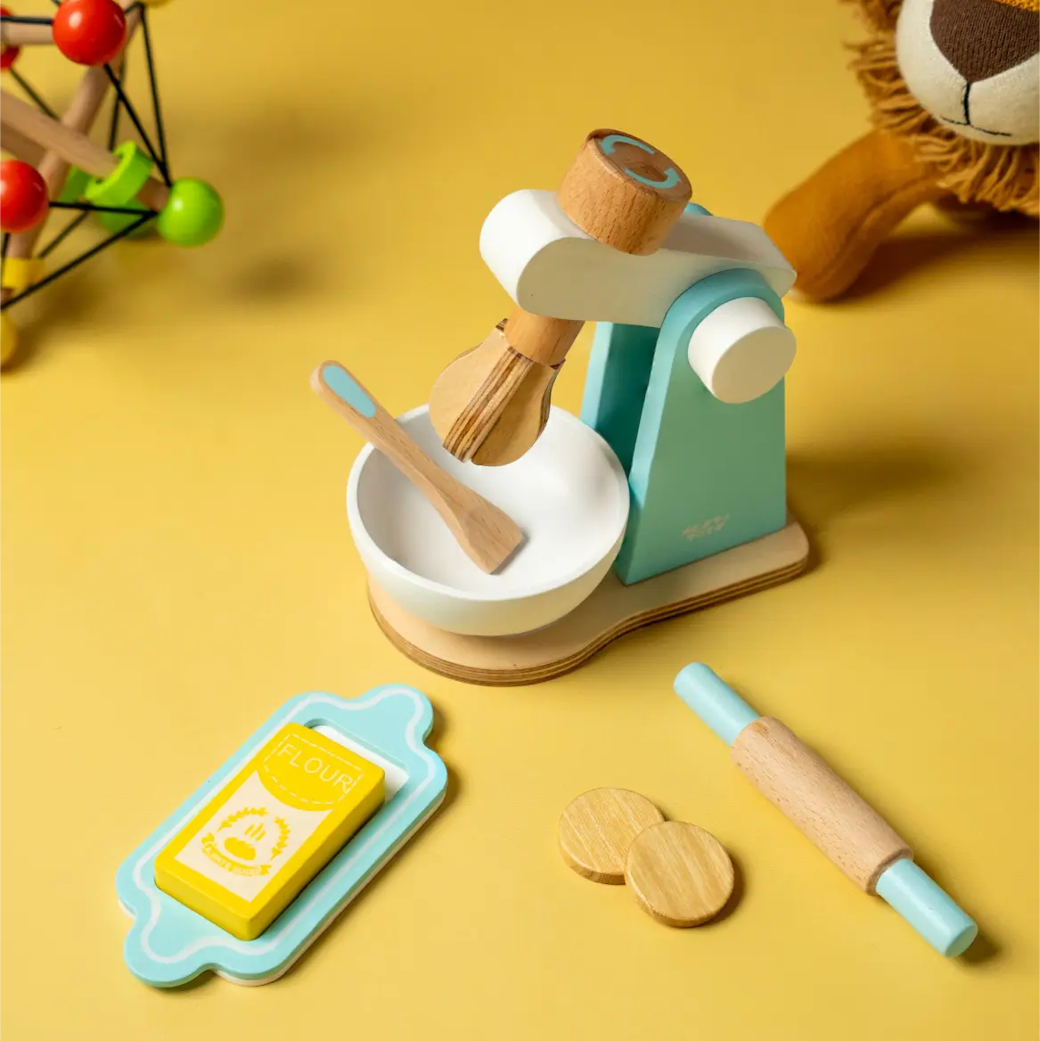 Wooden Blender Toy - Image 3
